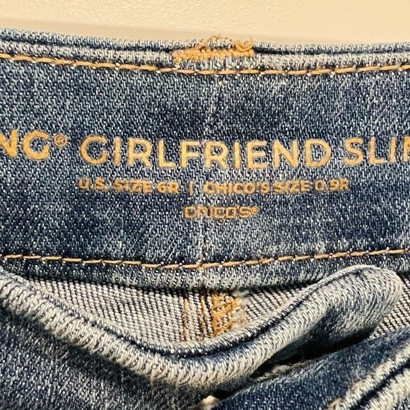 Chico’s So Slimming Velvet Side-Seam Girlfriend Ankle Jeans Women's Sz. 0.5 (6) - Picture 6 of 11